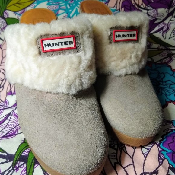 Hunter Suede Brunson Clogs - Picture 1 of 12